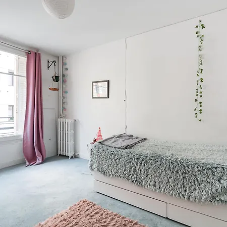 Elegant 15 Apartment